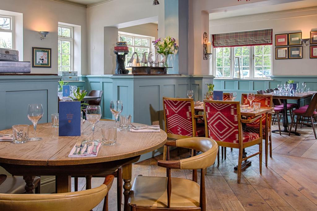 The Curious Pig In The Parlour Hotel Burstow Luaran gambar